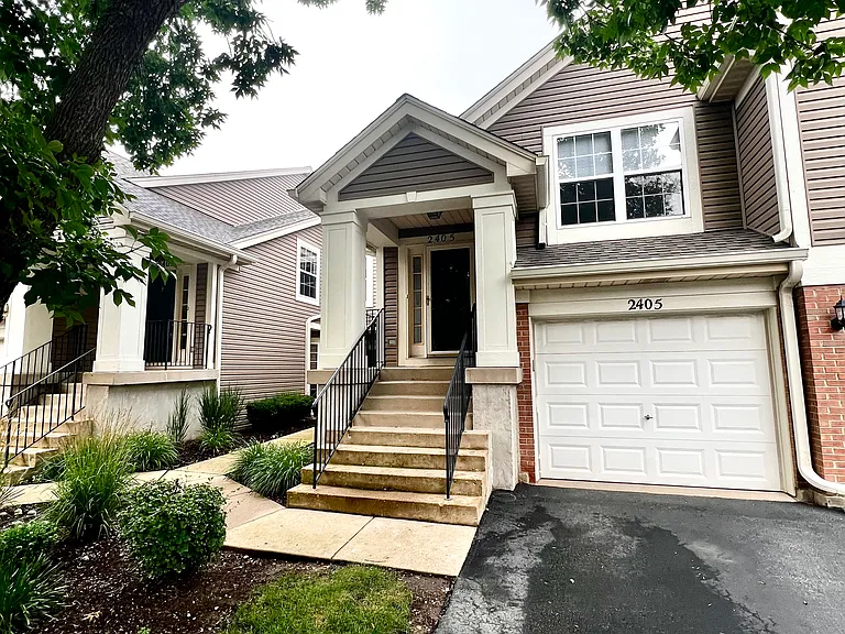 2405 Wilton Ln — Photo 1