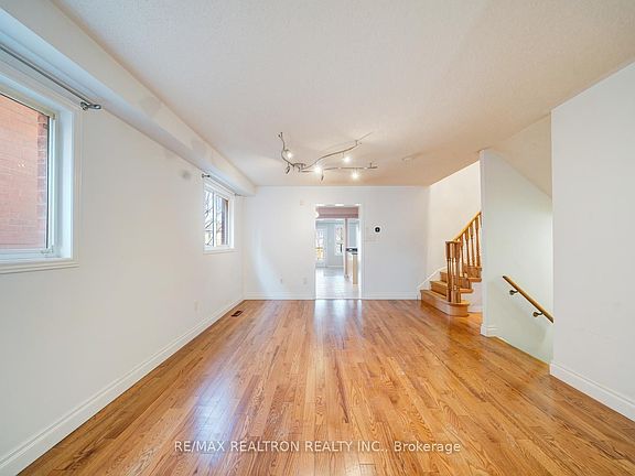 4th image of 60 Harmony Rd