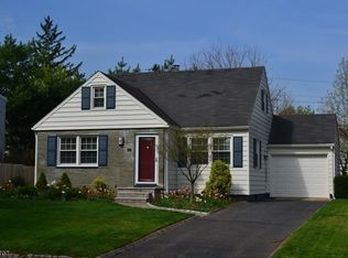 1911 Arbor Ln, Union, NJ 07083