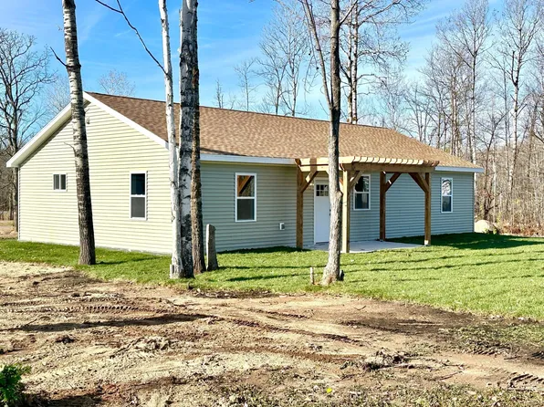 205 Ellen St, Marble, MN 55764