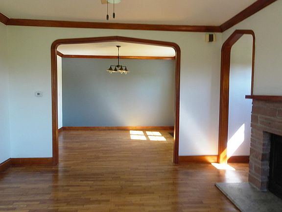 3rd image of 3468 120th St