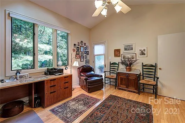 201 Covewood Trl — Photo 17