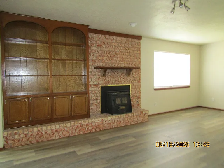 7505 NW Welco Ave — Photo 38