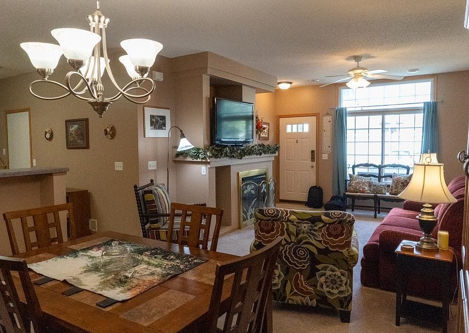 1st image of 726 Tamarack Trl