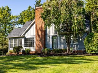 6728 Columbia Rd, Olmsted Township, OH 44138