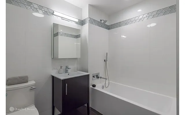 Rented by Douglas Elliman | media 17