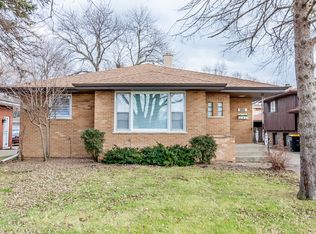 18339 Greenbay Ave, Lansing, IL
