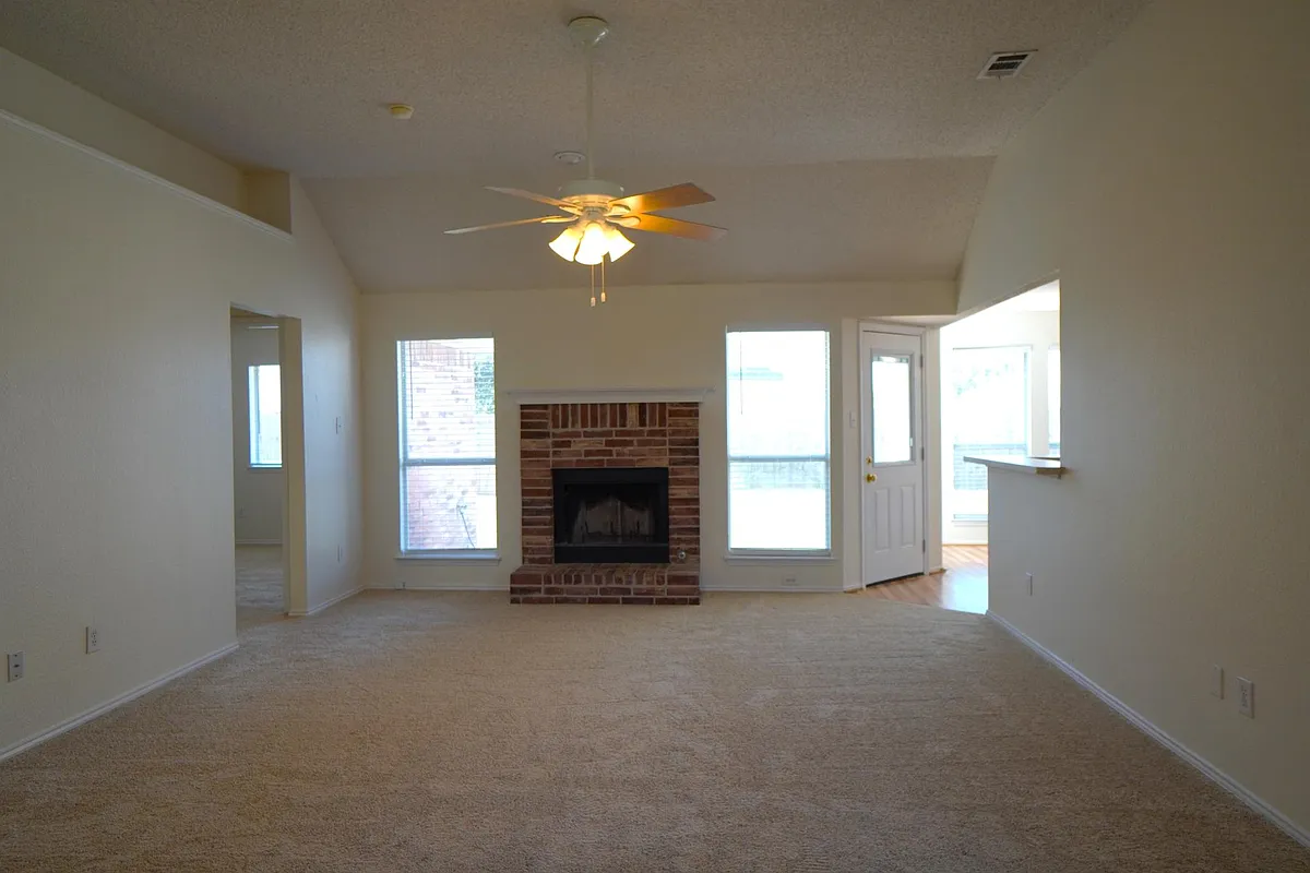 Building Photo - 137 Magnolia Ln