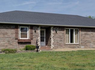 1545 S Fairwood Avenue, Springfield, MO 65809