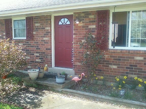 2nd image of 1543 Montrose Dr