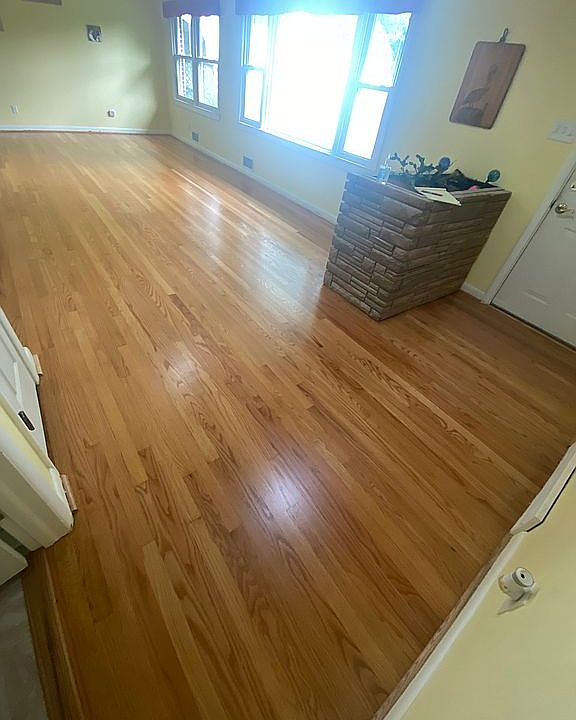 2nd image of 3807 Sue Ln