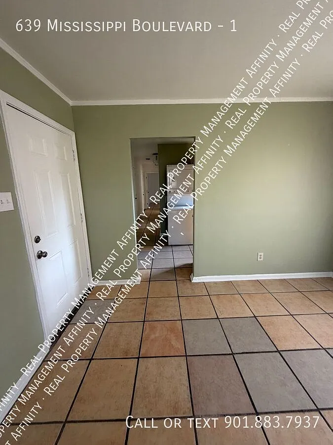 Newly Renovated 2 Bedroom Apartment Near Downtown Memphis | Move-In Ready! — Photo 3