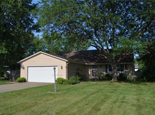 1675 Devonshire Dr, Brunswick, OH
