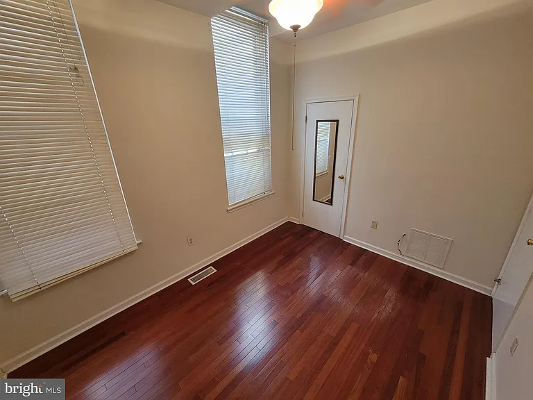 1828 Green St #-1R — Photo 7