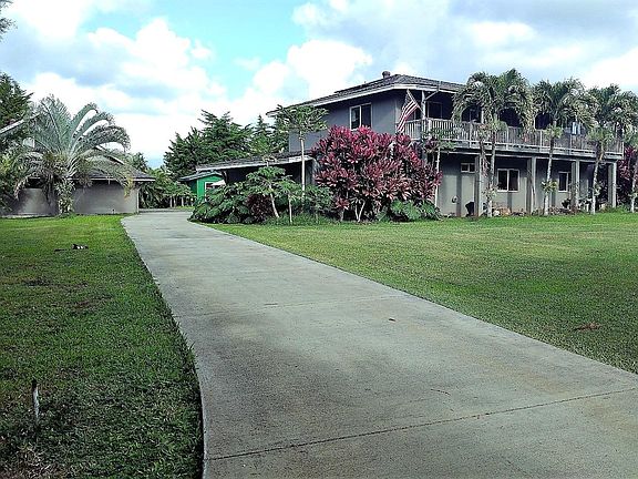 Entrance to the property. view from the gate