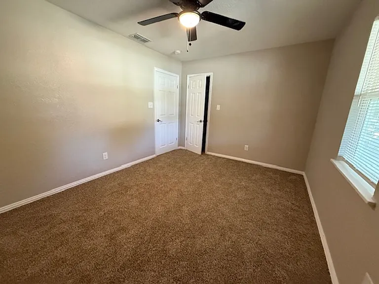 234 Clyde St — Photo 14