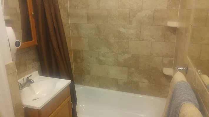 Rented by Downtown Mgt & Realty LLC | media 20