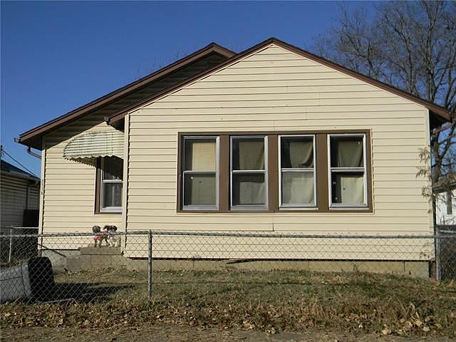 1st image of 2716 S 20th St