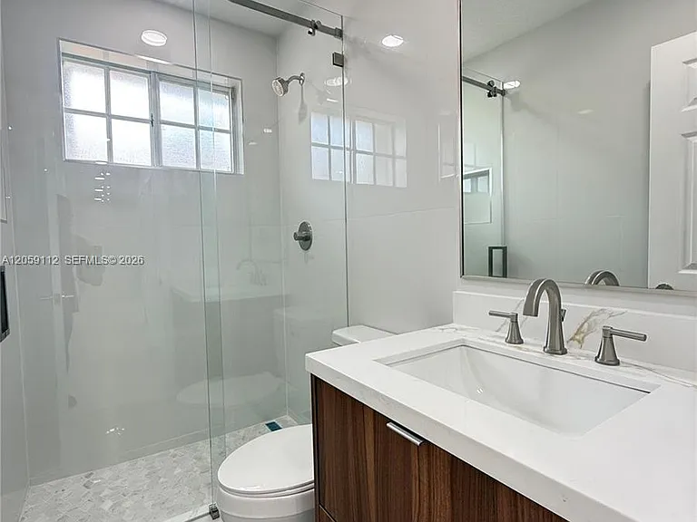 3514 W 76th St #201 — Photo 20