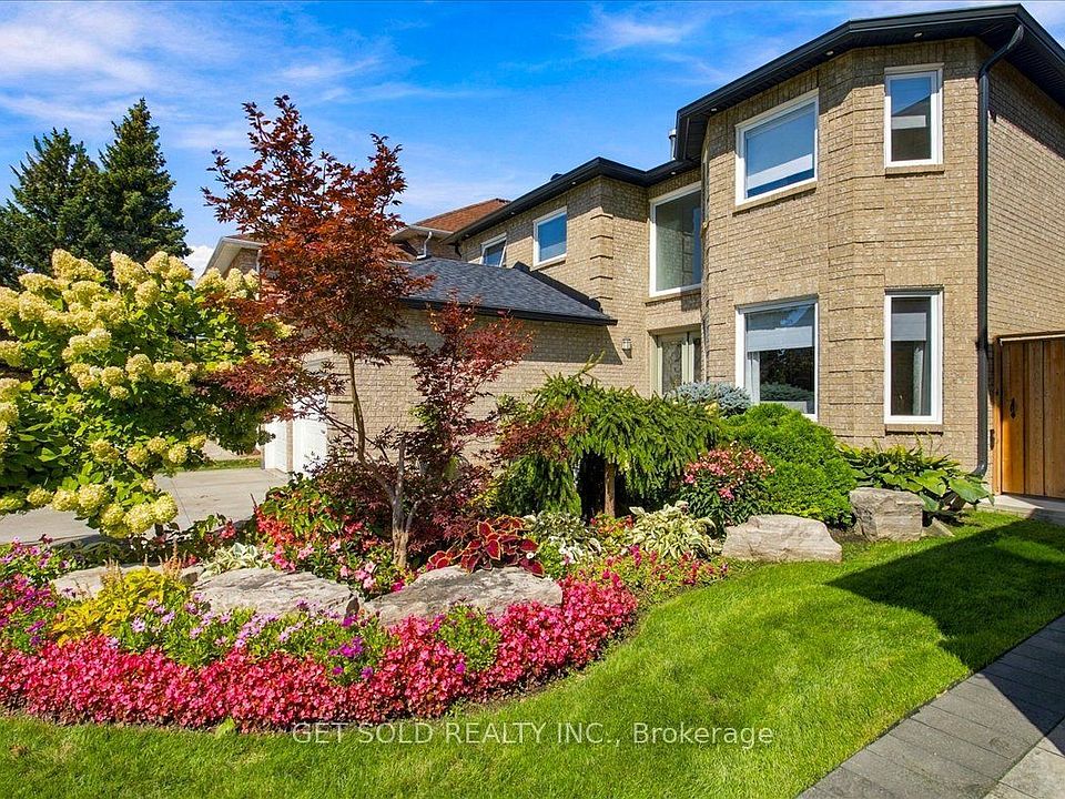 1st image of 10 Coldwater Ct