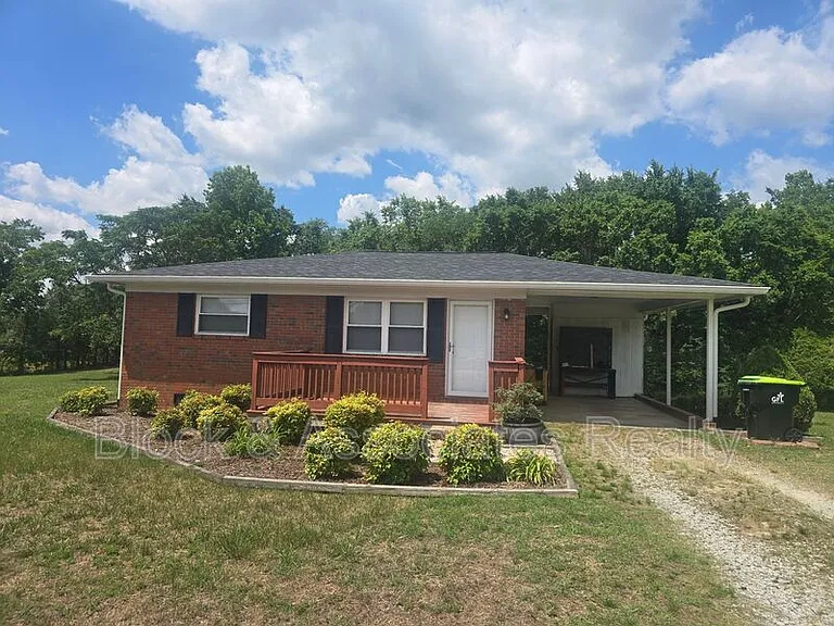4665 Peace Rd — Photo 2