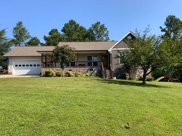 35 Hickory Ln, Chatsworth, GA 30705