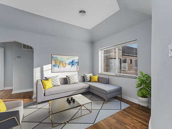 3rd image of 6010 S Kingshighway Blvd #3B-1Ba-1200Sqft
