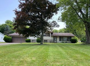 2585 Vollmer Dr, Youngstown, OH