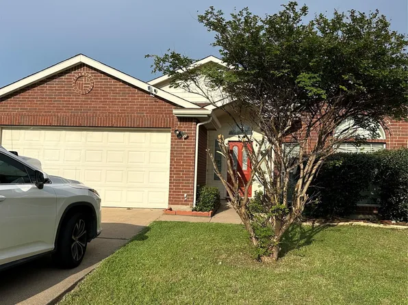 6407 Wolf Creek Ct, Arlington, TX 76018