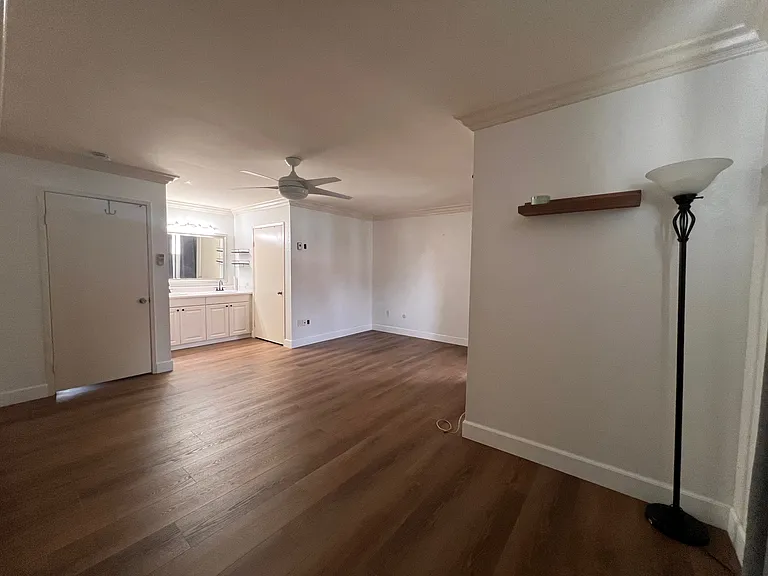 Master bedroom with en-suite bathroom