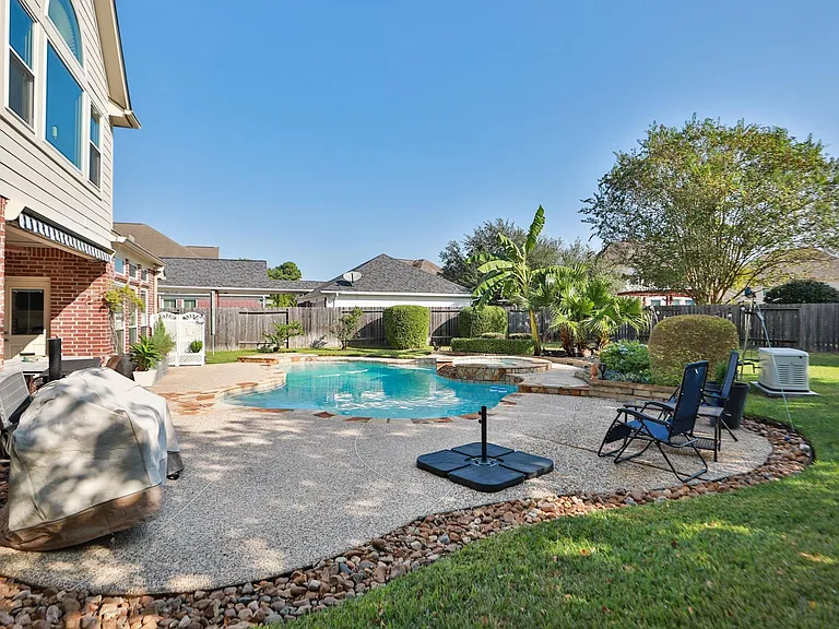 8410 Brighton Lake Ln — Photo 36