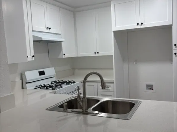 242 W Santa Cruz St #103, San Pedro, CA 90731