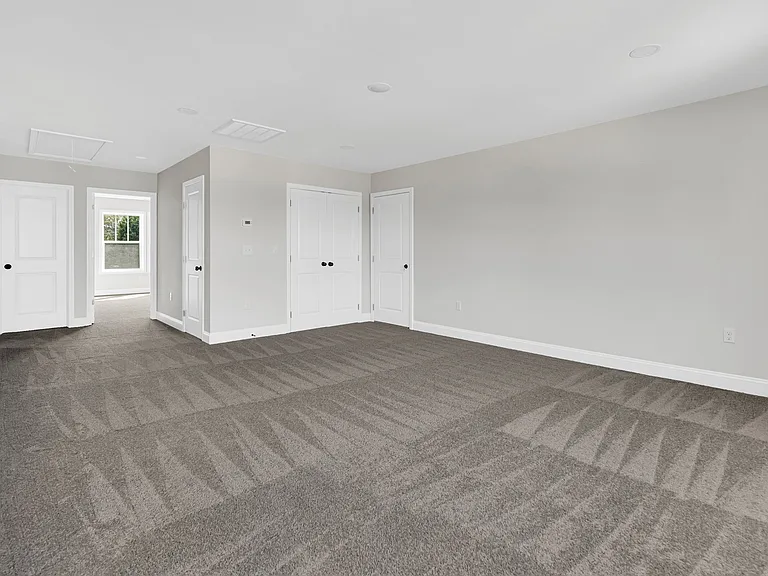 117 Carshalton Dr — Photo 31