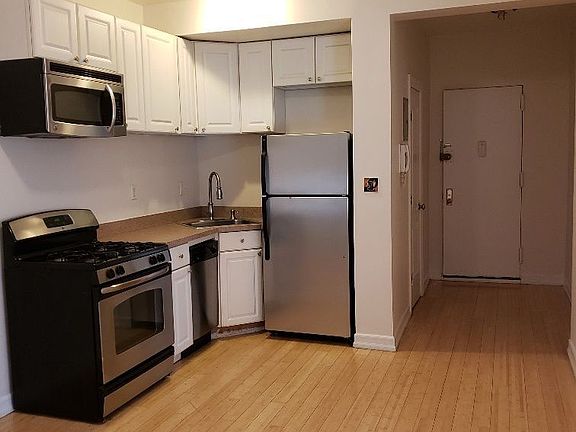 2nd image of 39 Ocean Ave APT 1A