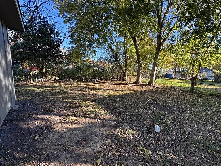 3238 Texas Ave — Photo 16