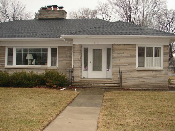 810 13th Ave, Mendota, IL 61342