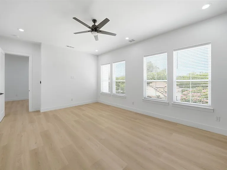 428 N Patton St — Photo 8