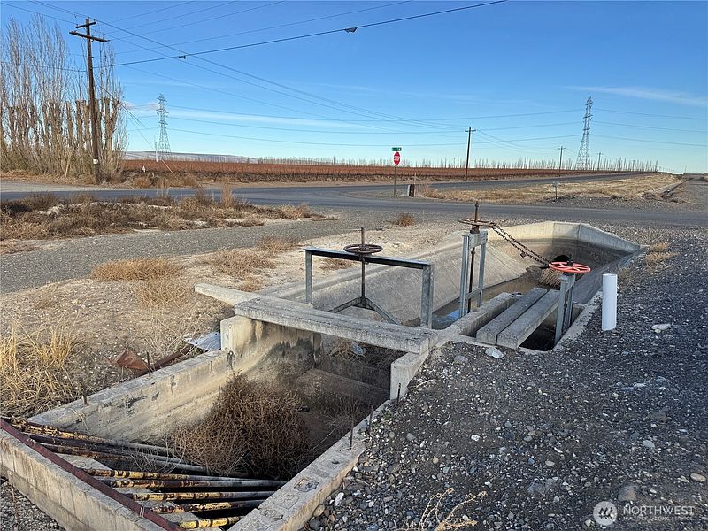 2nd image of 0 NKA Road 27 SW & Road P SW