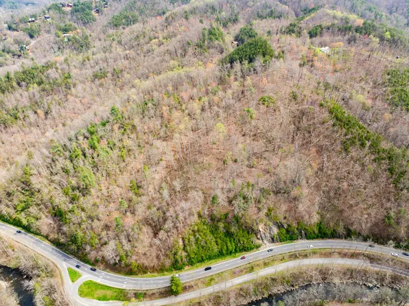 4274 S King Branch Rd, Sevierville, TN 37876