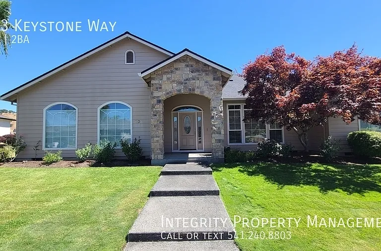 233 Keystone Way — Photo 1