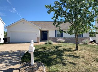 1316 Magnolia Manor Ct, Saint Charles, MO 63303