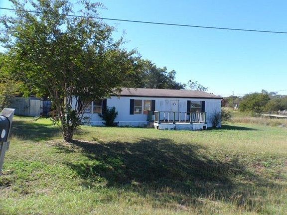 2nd image of 1525 Red Oak Dr