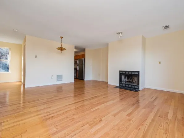 37 N Mead St, Charlestown, MA 02129