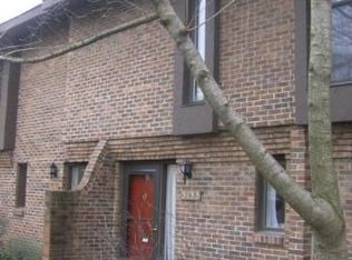 3133 Arlingtowne Ln, Upper Arlington, OH 43221