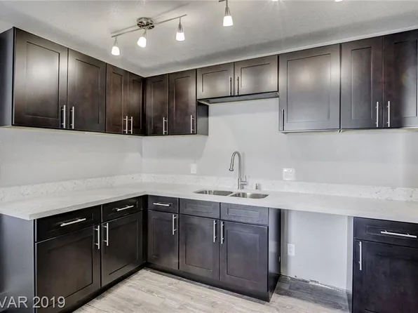 225 Page St, Las Vegas, NV 89110