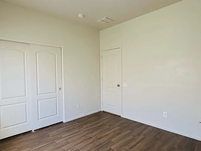 9129 W Alvarado St — Photo 11