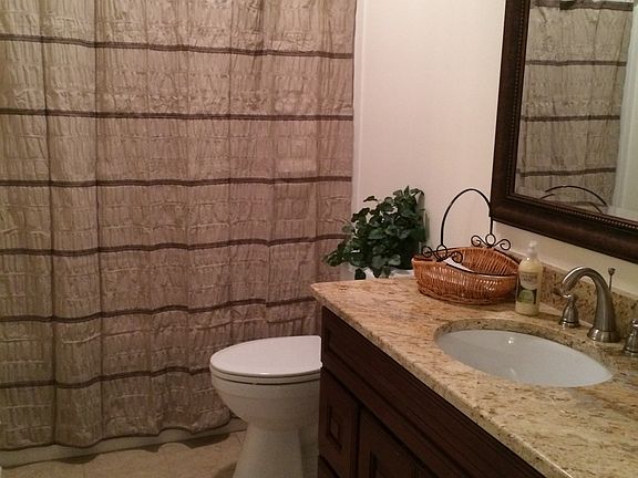 2nd image of 121 Chateau Pl