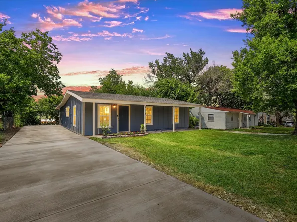 8008 Downe Dr, White Settlement, TX 76108