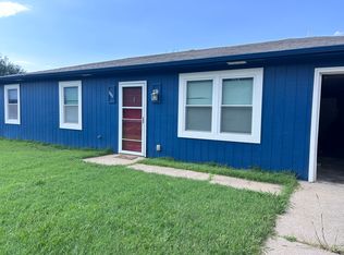1508 E 25th Ter, Lawrence, KS 66046