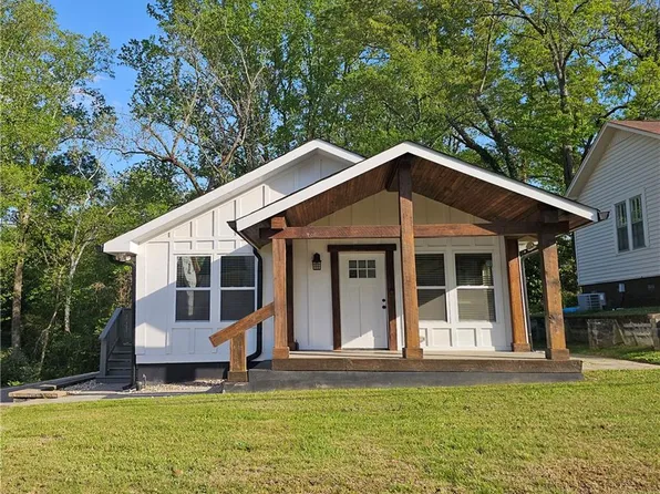 49 New St, Buford, GA 30518